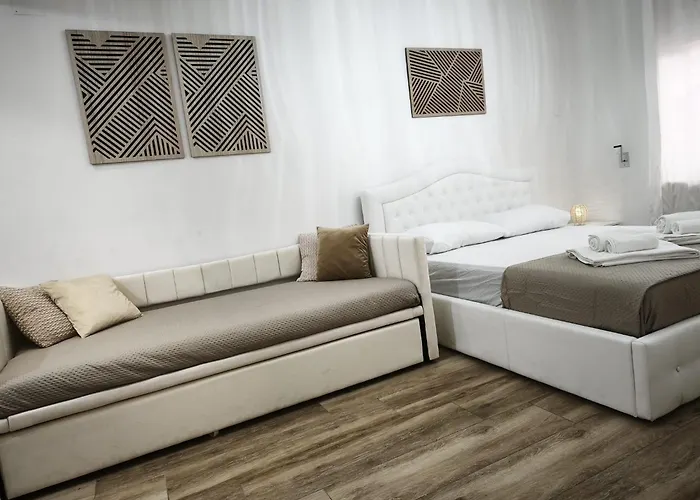 Ampelea Готель типу 