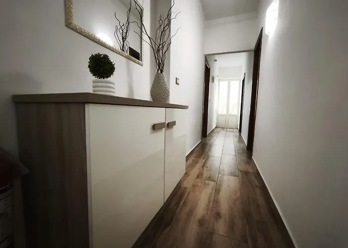 Ampelea Готель типу 