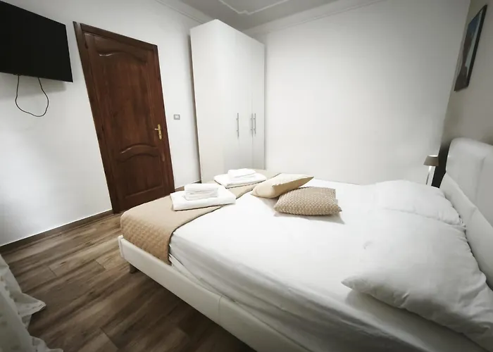 לינה וארוחת בוקר Ampelea